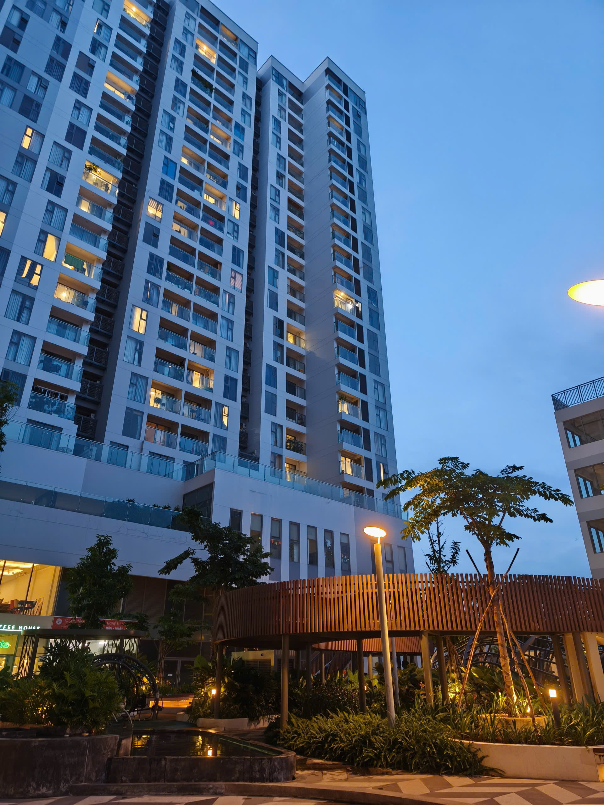 hình thực tế 09